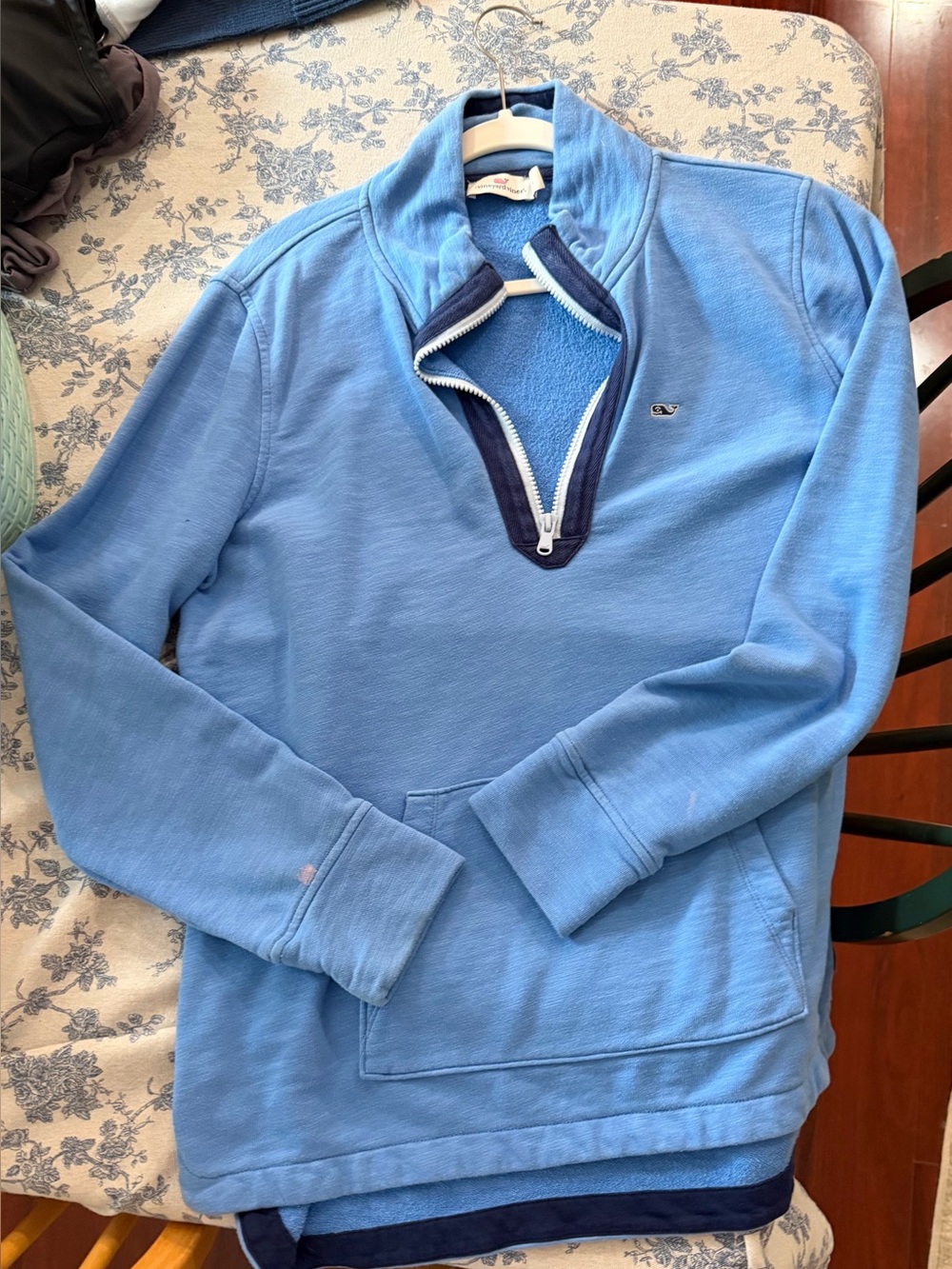 Vineyard Vines Men's Light Blue Quarter-Zip Pullover